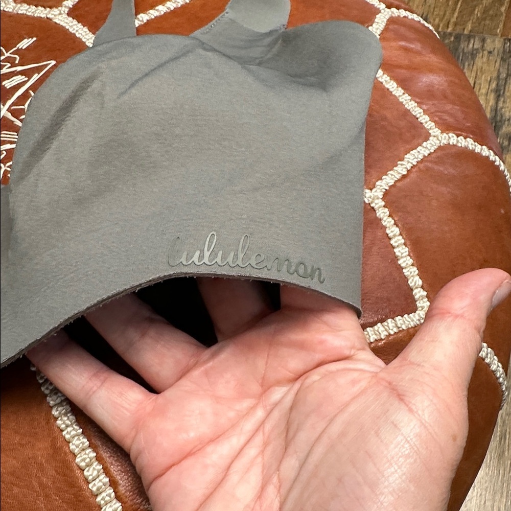 Lululemon Gray Hold True Bra - 34D - Picture 2 of 5